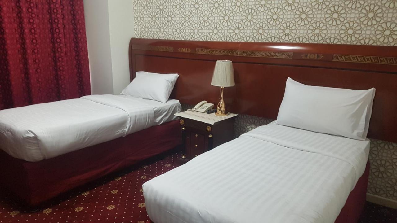 Karam Taibah Almasi Hotel Medina Ngoại thất bức ảnh